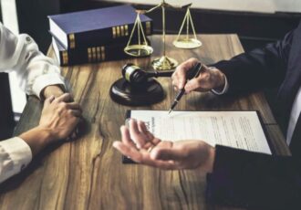 Выбираем юриста по наследственным спорам