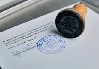 Зачем нужен заверенный перевод документов?